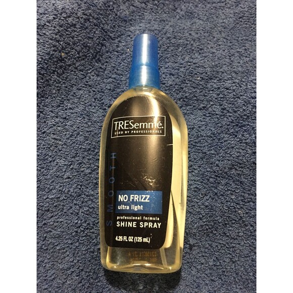TRESemme Smooth Shine Spray no Frizz 4.25 OZ mist *OLD STOCK - Picture 1 of 2
